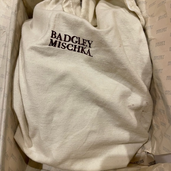 BADGLEY MISCHKA Jeannie Navy Satin platform pumps - Picture 11 of 11